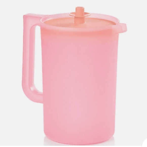 Tupperware 2 Qt. Classic Sheer Round Refrigerator Pitcher Thirst Quencher - Pink - Picture 4 of 14